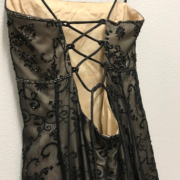 SOLD - Formal Dress/Gown - Picture 6 of 8